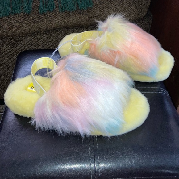 UGG Fluff Yeah Slides - Picture 8 of 9